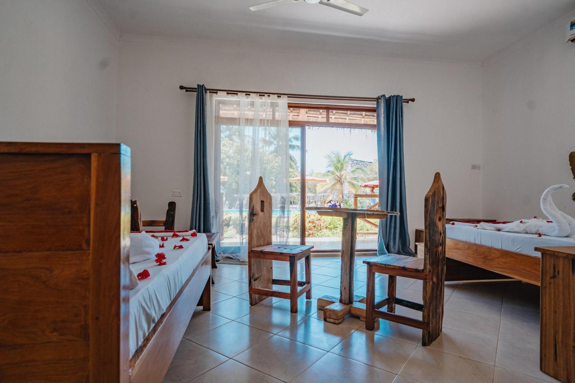 Bella Vista Resort Zanzibar キジカジ エクステリア 写真
